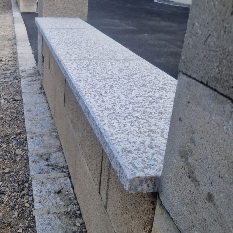 Escalier suspendu, bloc marche,  murets Illzach 47