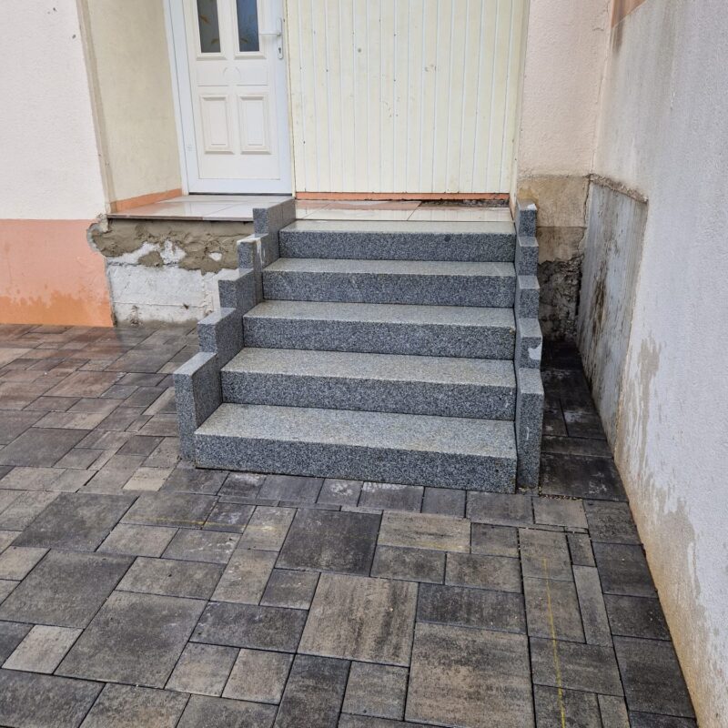 Escalier suspendu, bloc marche,  murets Guebwiller 33