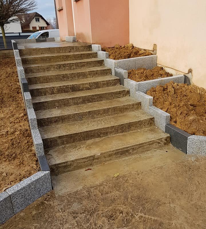 Escalier suspendu, bloc marche,  murets Wittenheim 1