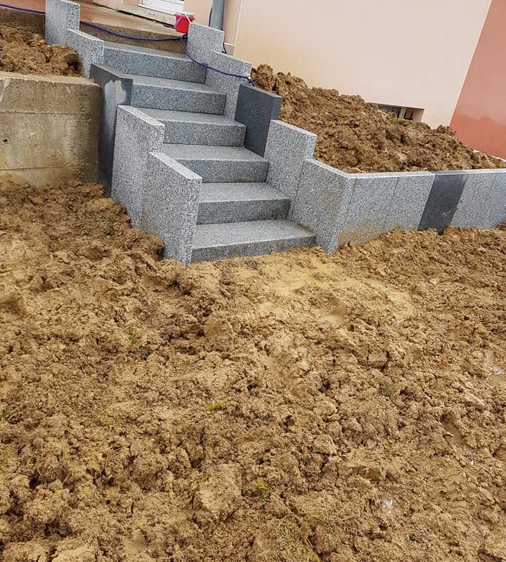 Escalier suspendu, bloc marche,  murets Mulhouse 5