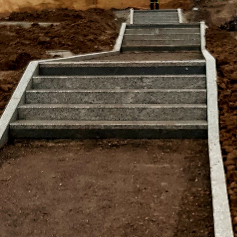 Escalier suspendu, bloc marche,  murets Audincourt 31