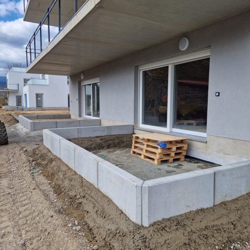 Escalier suspendu, bloc marche,  murets Kingersheim 34