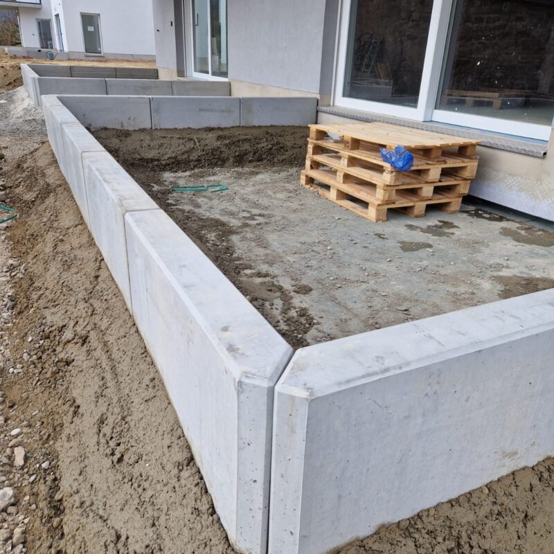 Escalier suspendu, bloc marche,  murets Rixheim 36